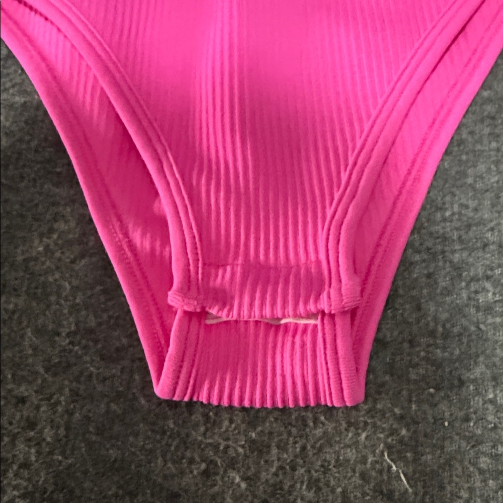 💖 OQQ Women’s Ribbed Zip Front Bodysuit Small Hot Pink Long Sleeve - Picture 9 of 12